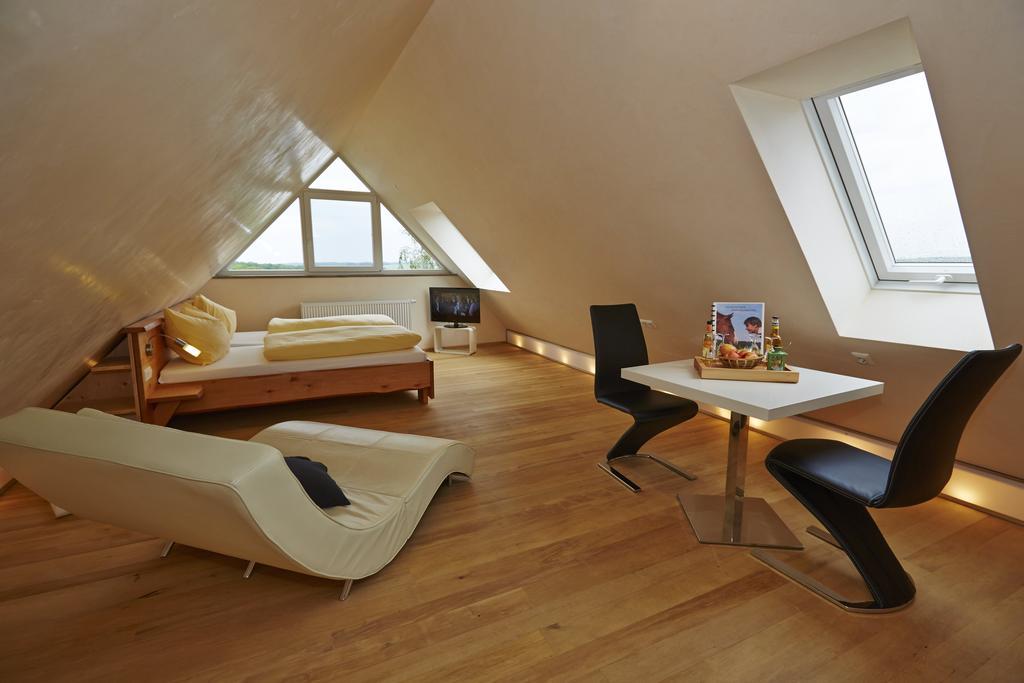 شقة Urlaubsreiterhof Trunk Igersheim الغرفة الصورة