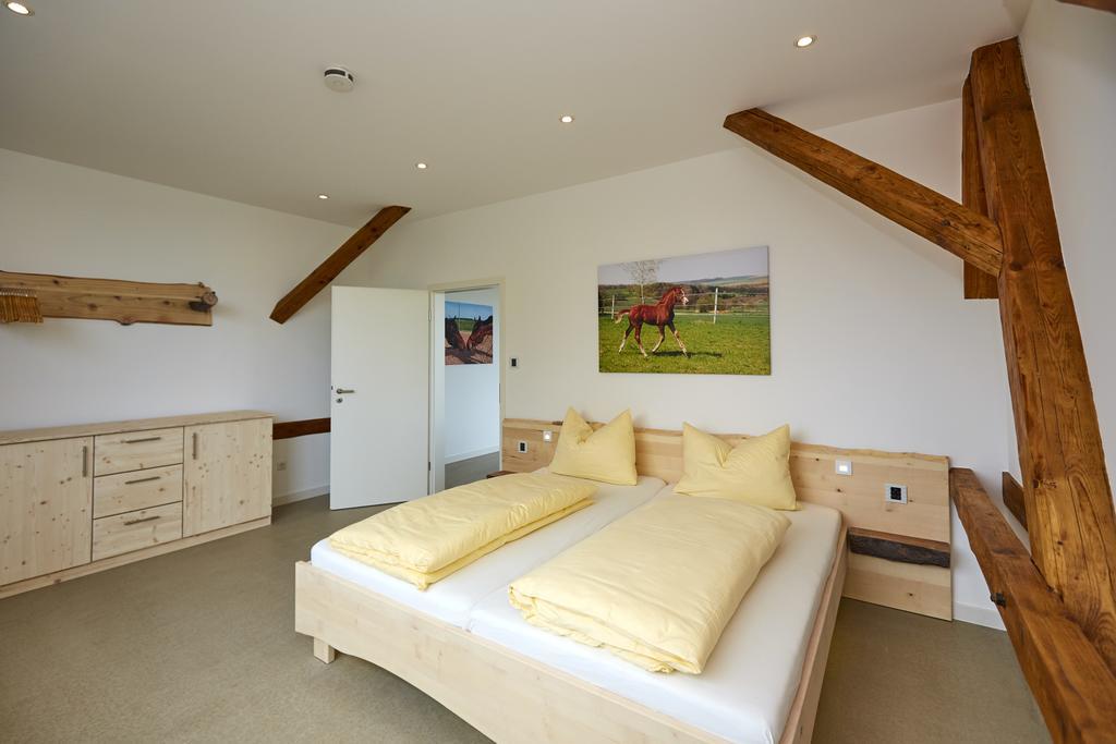 شقة Urlaubsreiterhof Trunk Igersheim المظهر الخارجي الصورة