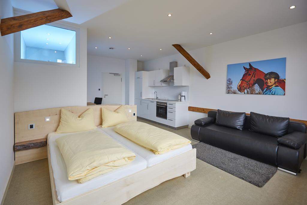 شقة Urlaubsreiterhof Trunk Igersheim المظهر الخارجي الصورة